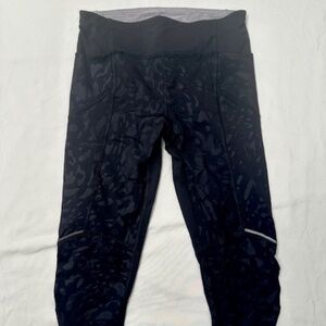 Lululemon Stash It Crop leggings - Inkwell Reflective